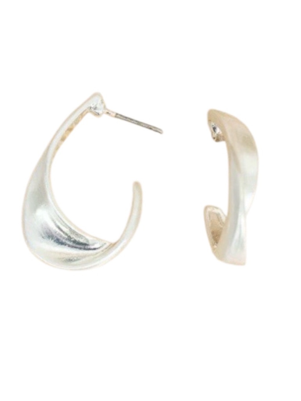Elio Shift the View Matte Silver Tone Hoop Stud Earrings (NWT)